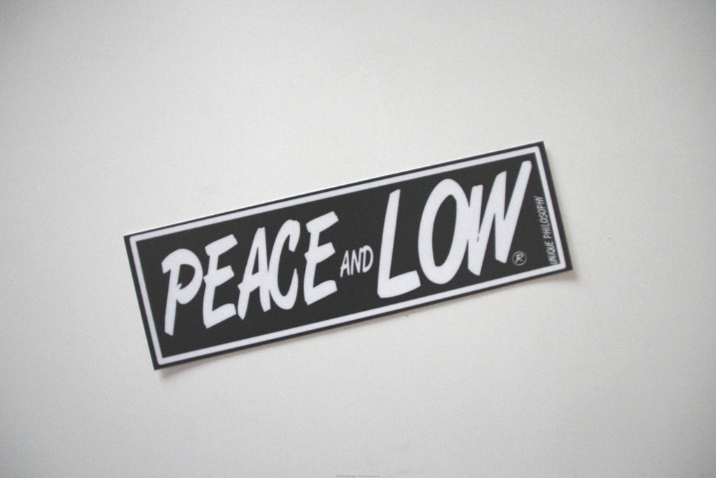 Adesivo Sticker "Peace and Low" Nero/Bianco - Peace and Low Petrolhead Clothing