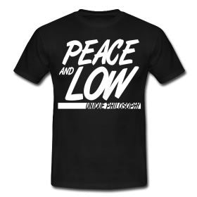 Tshirt "Peace and Low" Mod.Script - Peace and Low Petrolhead Clothing